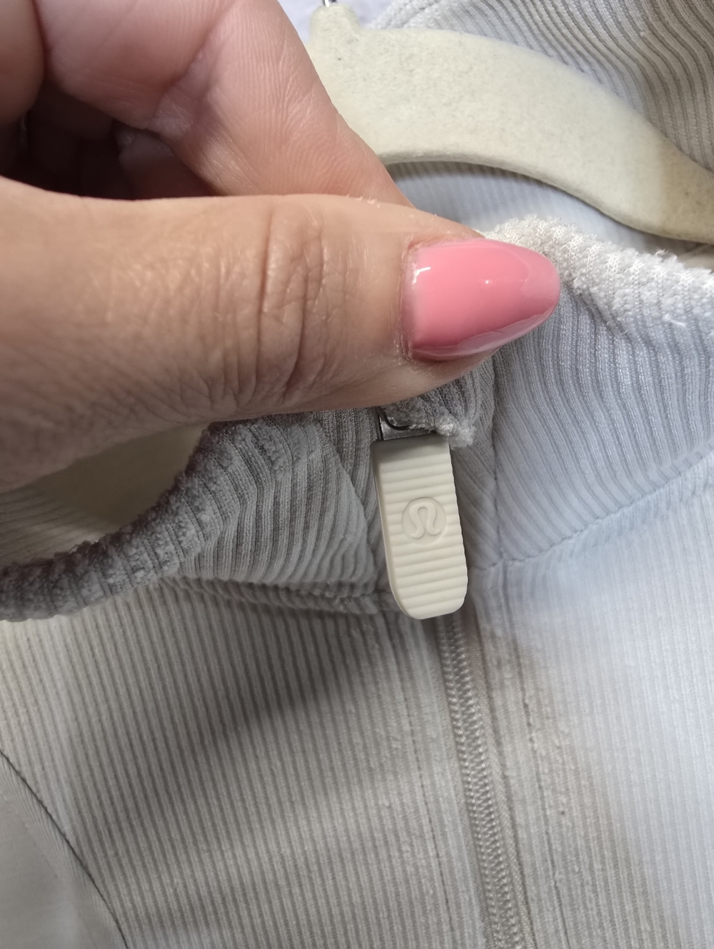 $118 Lululemon Brushed Softstreme Half Zip Pullover Size 6 - Picture 12 of 15